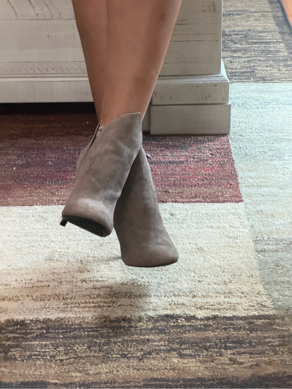 Nine West Grey Suede Pointed Toe Ankle Booties - Picture 9 of 10